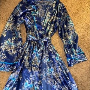 Satin robe